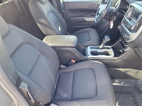 Used 2018 Chevrolet Colorado LT w/ LT Convenience Package image 9
