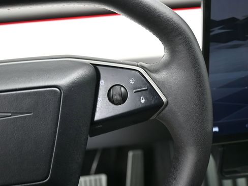 Used 2024 Tesla Cybertruck AWD Crew Cab image 17