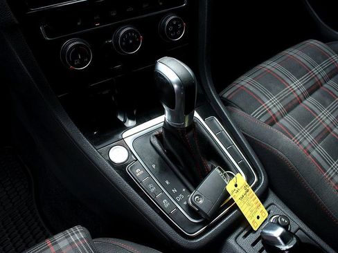 Used 2019 Volkswagen GTI Rabbit Edition image 12