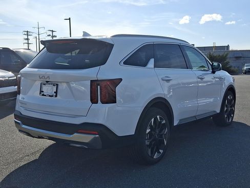 New 2026 Kia Sorento EX FWD image 4