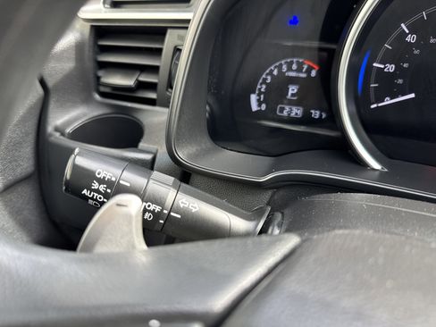 Used 2019 Honda Fit EX image 26