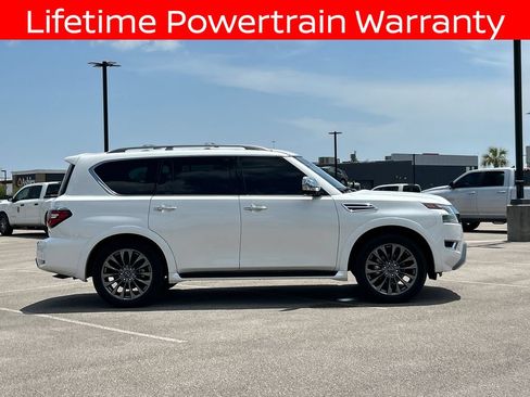 Used 2023 Nissan Armada Platinum w/ Captain's Chairs Package RWD image 8