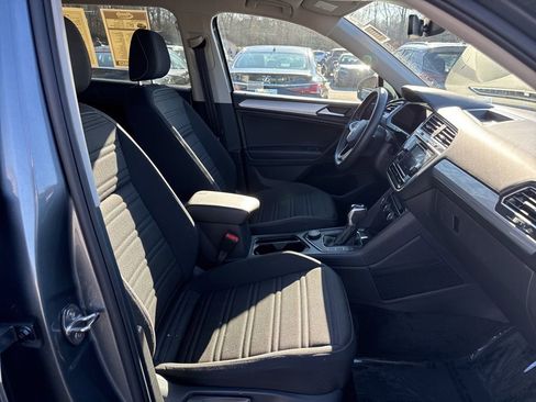 Used 2022 Volkswagen Tiguan S image 15