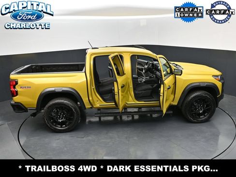 Used 2024 Chevrolet Colorado Trail Boss w/ LPO, Dark Essentials Package AWD/4WD image 31