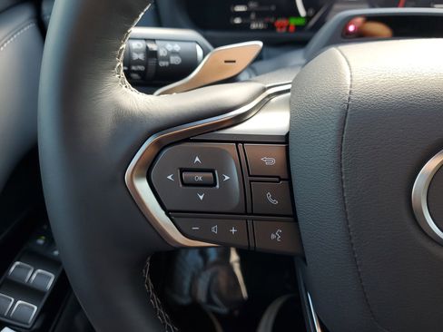 Used 2025 Lexus LX 700h Overtrail image 26