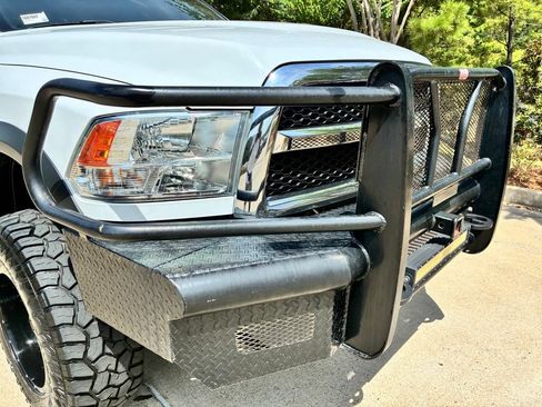 Used 2018 RAM 2500 Tradesman w/ Chrome Appearance Group AWD/4WD image 6