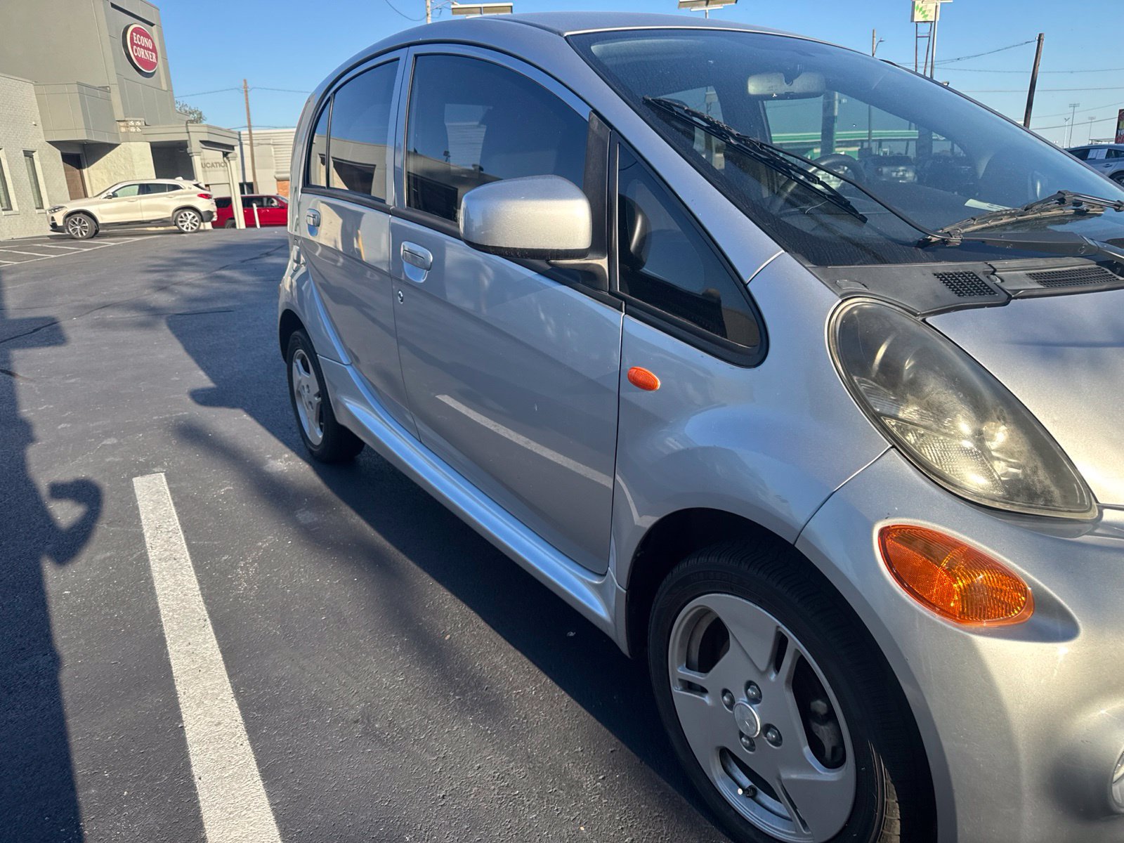 Used 2012 Mitsubishi i SE RWD image 7