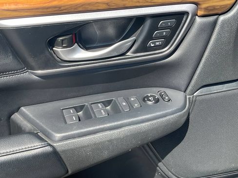 Used 2017 Honda CR-V EX-L image 13