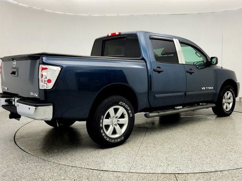 Used 2014 Nissan Titan SV w/ SV Value Truck Package AWD/4WD image 5
