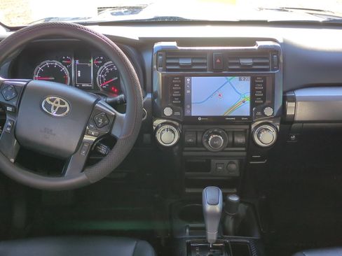 Used 2020 Toyota 4Runner TRD Off-Road Premium image 25