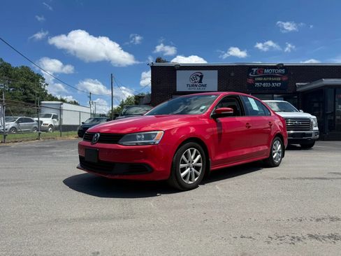 Used 2012 Volkswagen Jetta SE FWD image 1