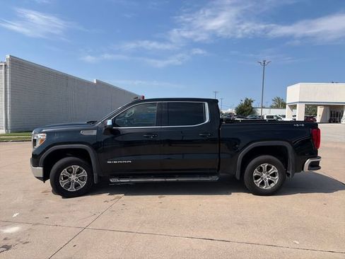 Used 2020 GMC Sierra 1500 SLE w/ SLE Value Package AWD/4WD image 2