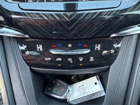 Certified 2023 Cadillac XT6 Premium Luxury w/ Technology Package image 24