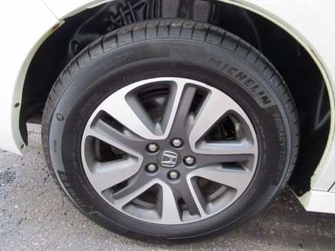 Used 2016 Honda Odyssey Touring Elite image 15