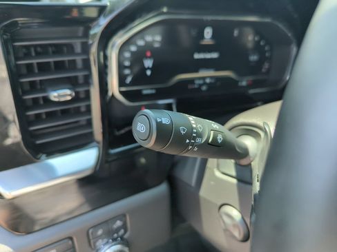 Used 2025 GMC Sierra 1500 SLT w/ SLT Premium Package AWD/4WD image 20