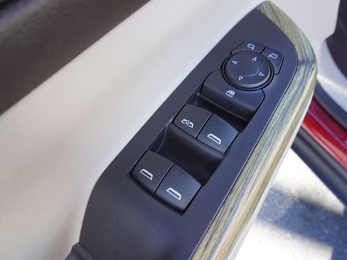 Used 2019 GMC Acadia Denali w/ Technology Package image 17