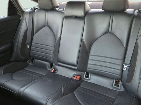 Used 2019 Toyota Avalon XSE FWD image 24