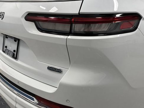 Used 2021 Jeep Grand Cherokee L Overland w/ Advanced Protech Group III image 39