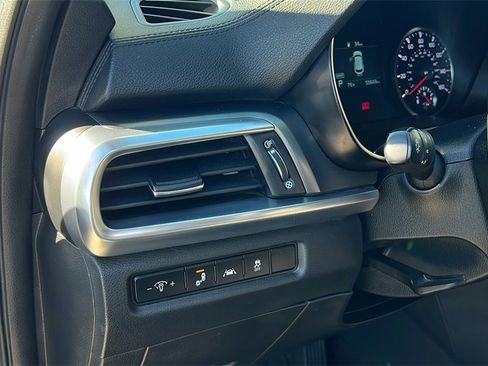 Used 2022 Kia Telluride S image 14