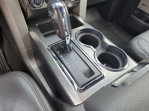 Used 2014 Ford F150 FX4 w/ Equipment Group 402A Luxury AWD/4WD image 21