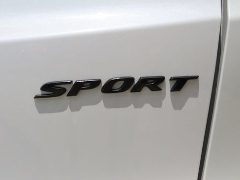 Used 2025 Honda CR-V Sport image 18