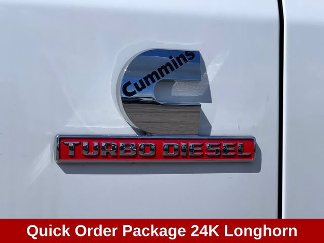 Used 2025 RAM 2500 Limited AWD/4WD image 2