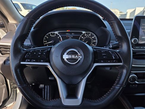 Used 2024 Nissan Altima 2.5 SR image 20
