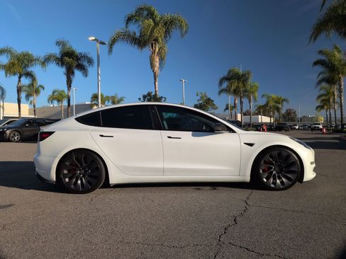 Used 2022 Tesla Model 3 Performance image 11