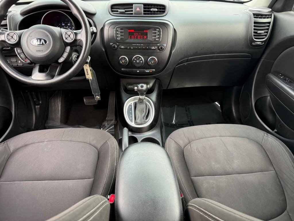 Used 2016 Kia Soul FWD image 14