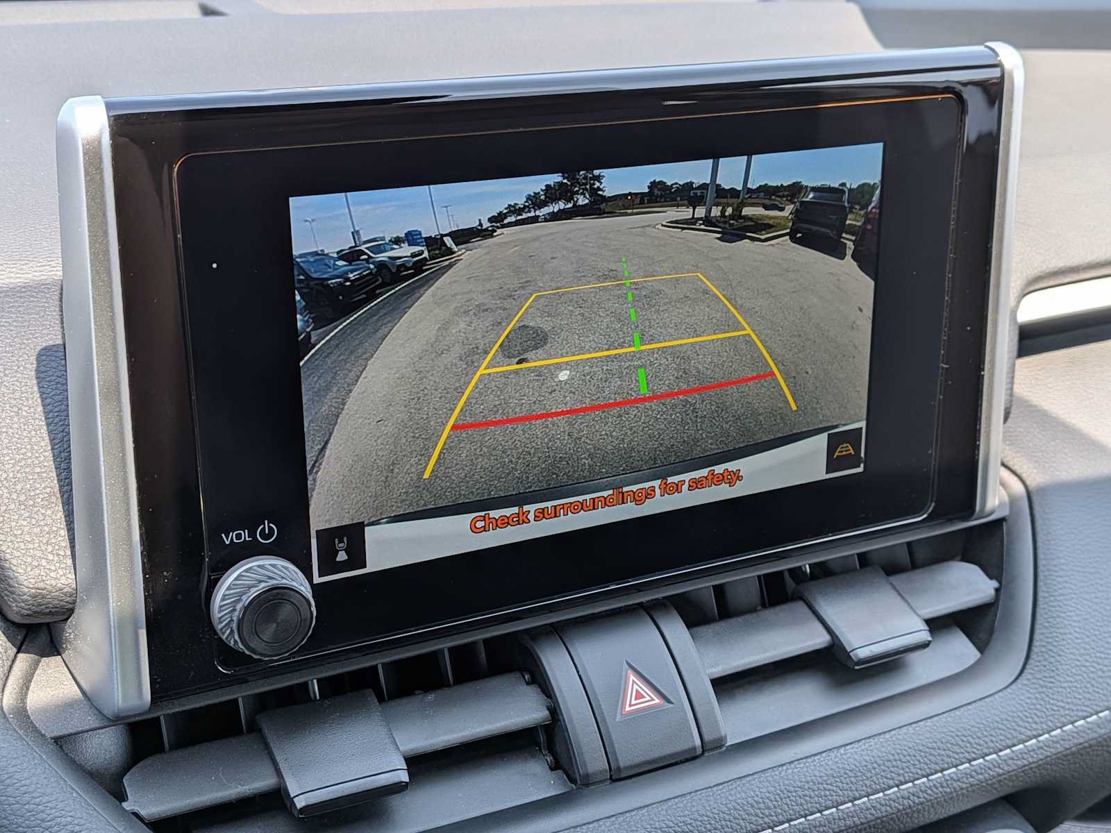Used 2023 Toyota RAV4 XLE AWD/4WD image 28