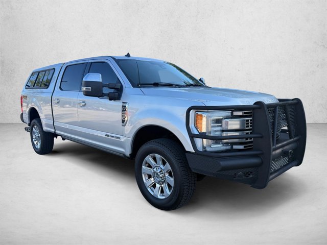 Used 2019 Ford F250 Platinum w/ Platinum Ultimate Package AWD/4WD image 3