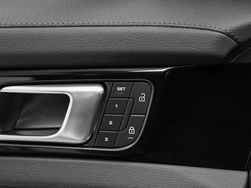 Used 2023 Porsche Panamera 4 image 26