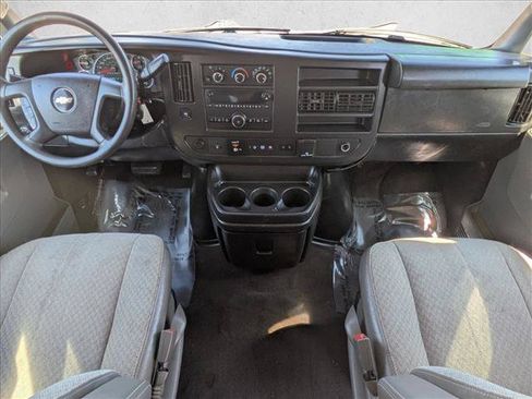 Used 2019 Chevrolet Express 3500 LT w/ LT Preferred Equipment Group RWD image 16