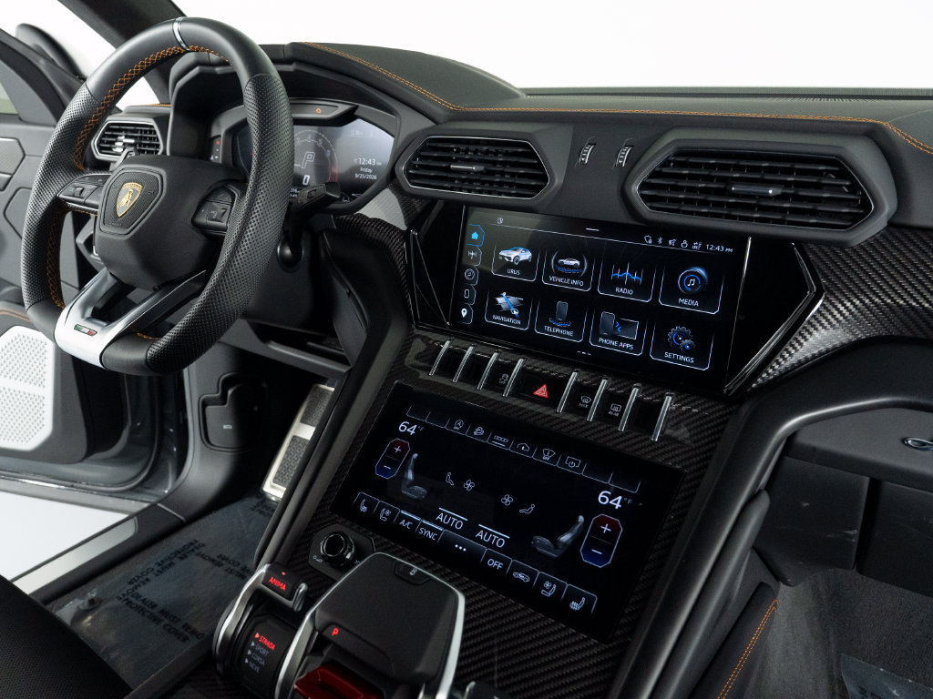 Used 2024 Lamborghini Urus S AWD/4WD image 38