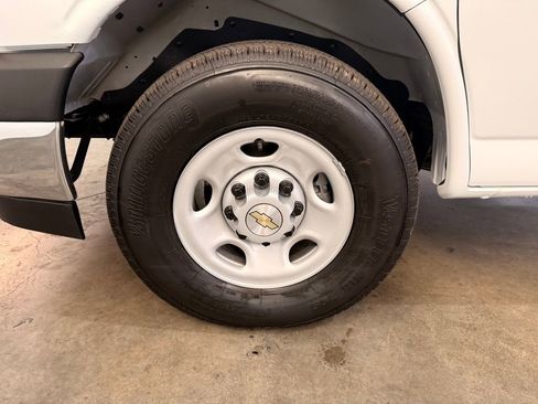 New 2025 Chevrolet Express 3500 w/ Power Convenience Package image 15