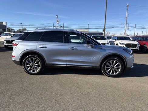 Certified 2022 Lincoln Corsair AWD w/ Premium Package image 6