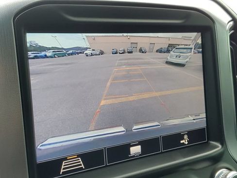 Used 2020 GMC Sierra 1500 Elevation w/ Elevation Value Package AWD/4WD image 17