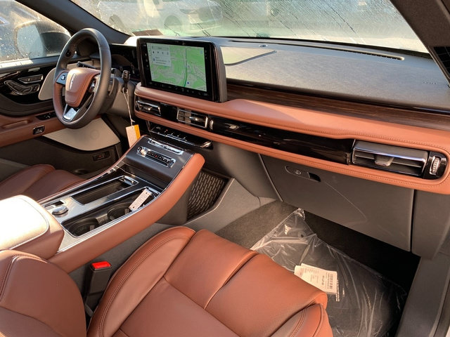 New 2027 Lincoln Aviator Reserve AWD/4WD image 12