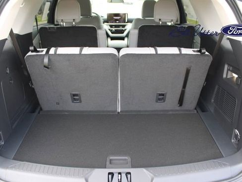 New 2026 Ford Explorer Active image 6