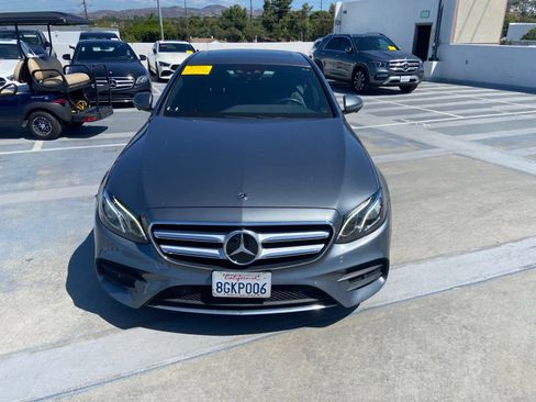 Used 2019 Mercedes-Benz E 300 image 3