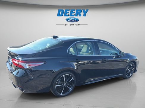 Used 2019 Toyota Camry XSE FWD image 6