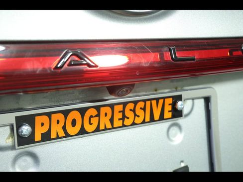 Used 2019 Toyota Avalon Touring image 27