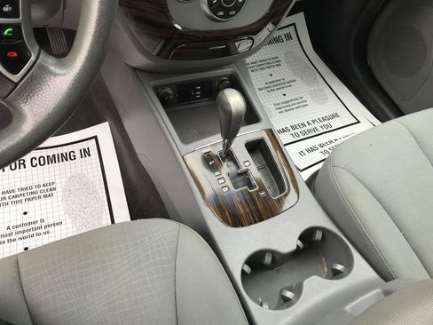 Used 2012 Hyundai Santa Fe GLS image 13