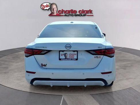 Used 2024 Nissan Sentra SV FWD image 4