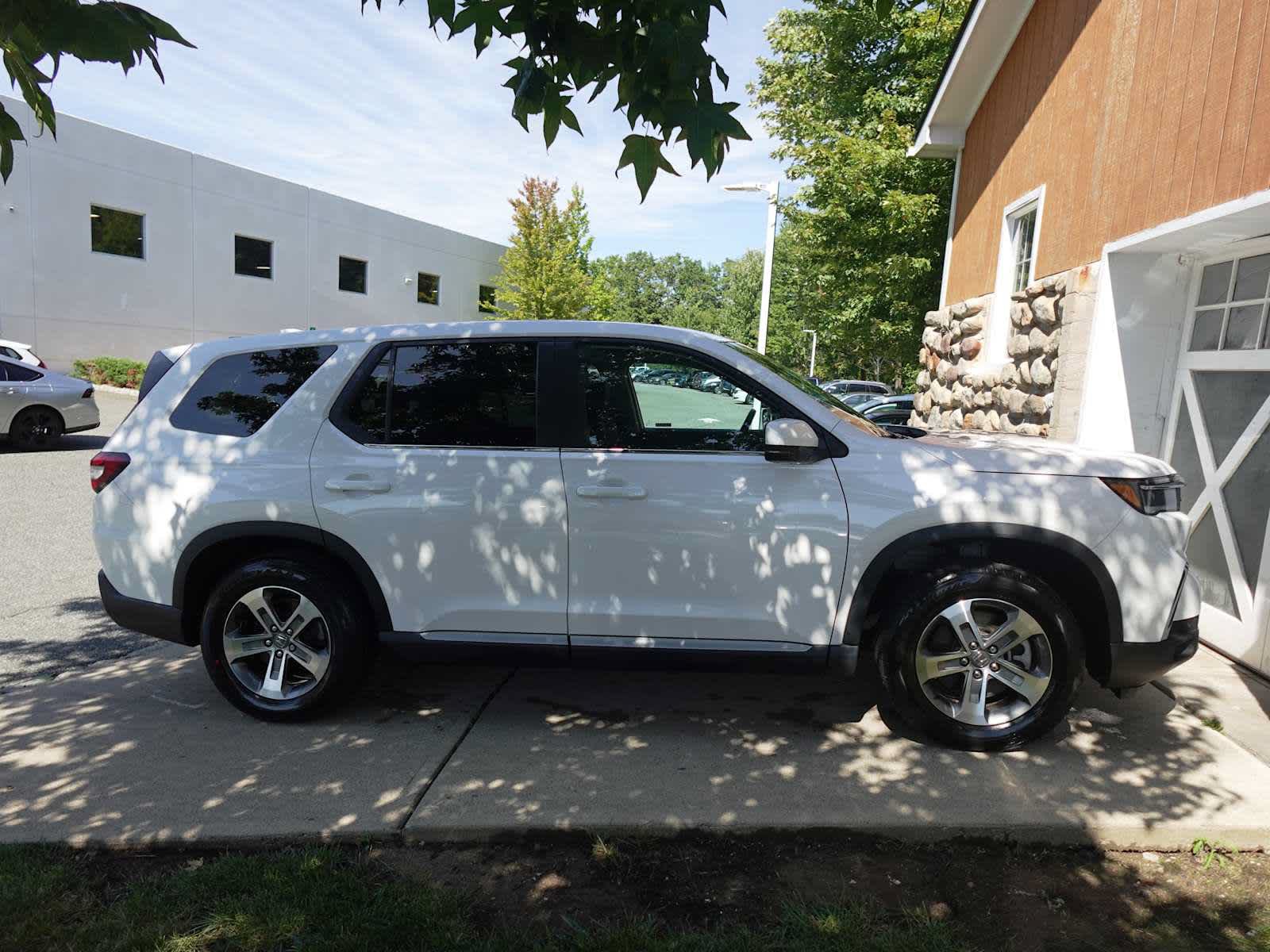 Certified 2024 Honda Pilot EX-L image 8