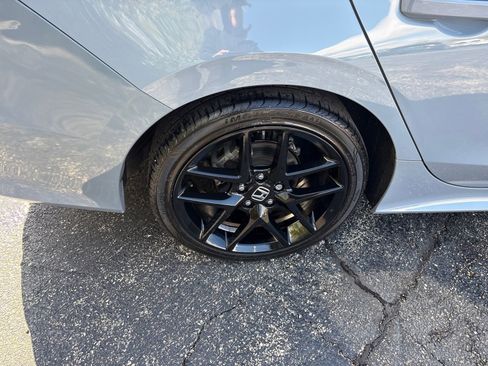 Used 2022 Honda Civic Sport image 32