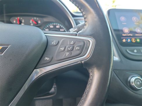 Used 2022 Chevrolet Malibu RS image 19