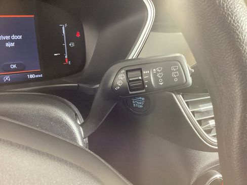 Used 2025 Ford Escape Active AWD/4WD image 18