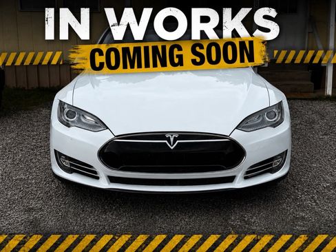 Used 2014 Tesla Model S RWD image 1