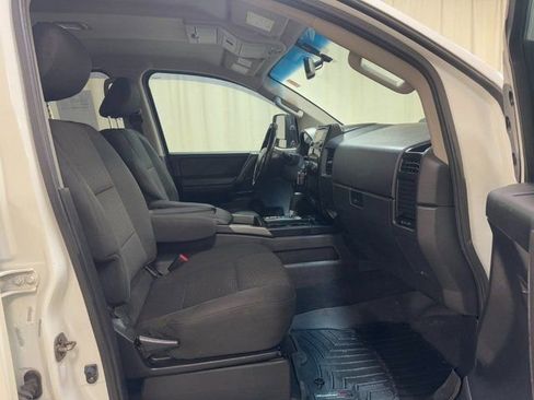 Used 2013 Nissan Titan SV image 36